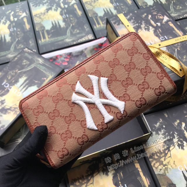 Gucci包 古馳錢包 547791杏布棕皮 原單NY Yankccs系列拉鏈錢包 Gucci長錢包  gudj1043